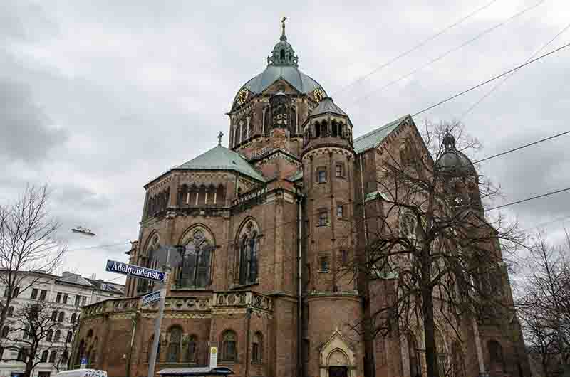 96 - Alemania - Munich - iglesia de san Lucas - st. Lukas